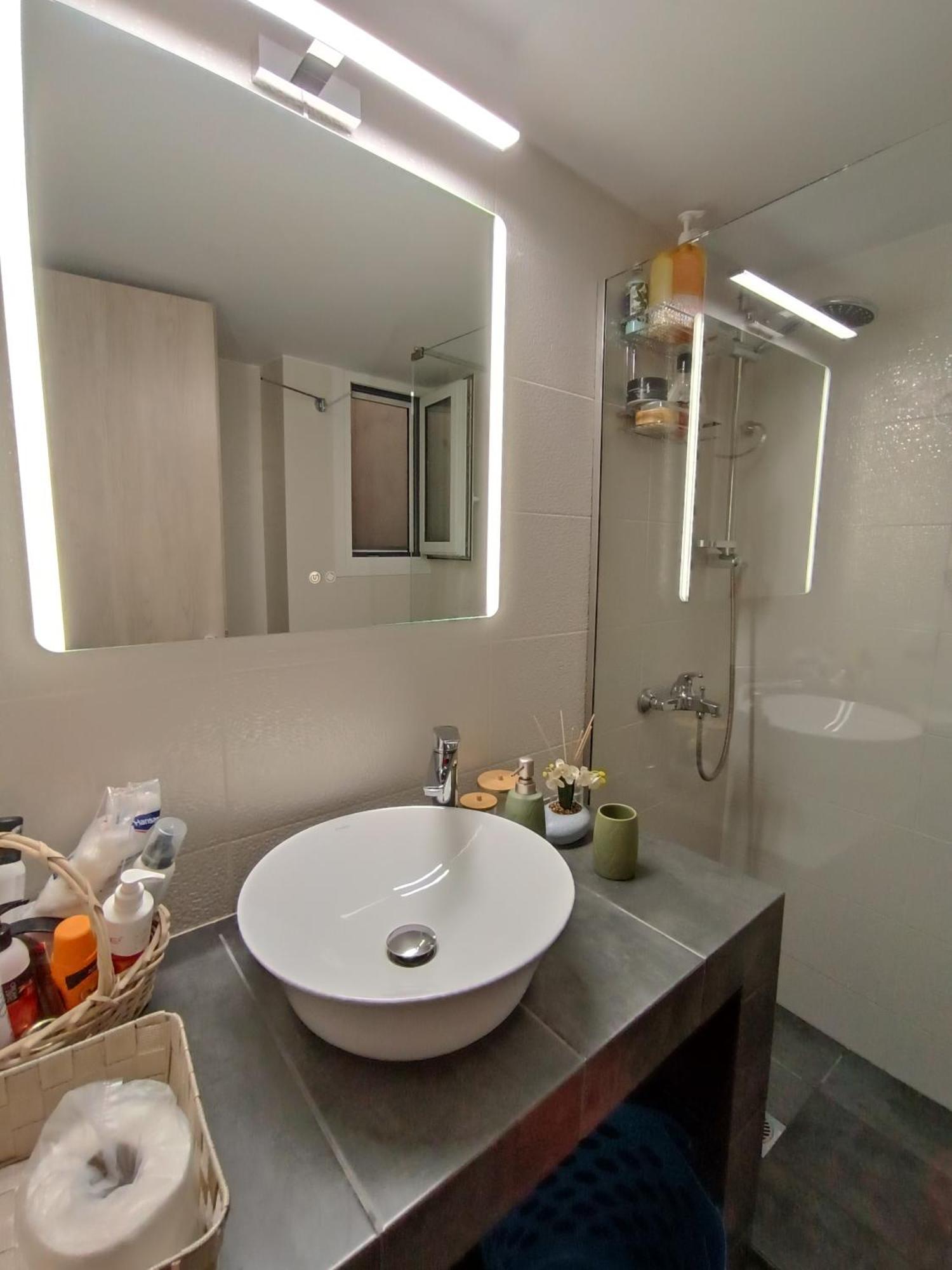 Luxury & Spacious Apartment In Athen Eksteriør billede